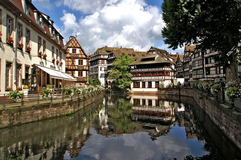 Strasbourg látnivalói: Fedezze fel a történelmi és kulturális kincseket