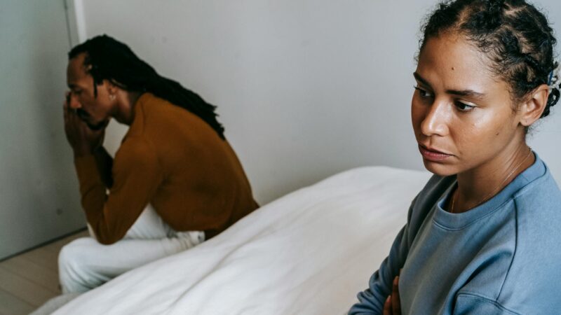 Hogyan vegyük észre és osszuk meg a láthatatlan munkát a párkapcsolatunkban?