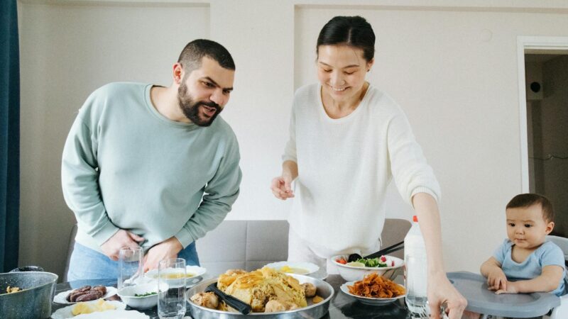 Apró rituálékkal és közös szokásokkal tehetjük valóban stabillá a család belső világát