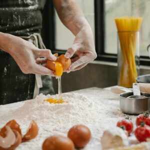 Hogyan spórolhatunk időt és pénzt a tudatos heti főzéssel?