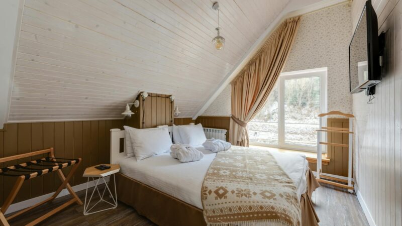 Így tehetjük otthonosabbá a lakást természetes anyagok használatával