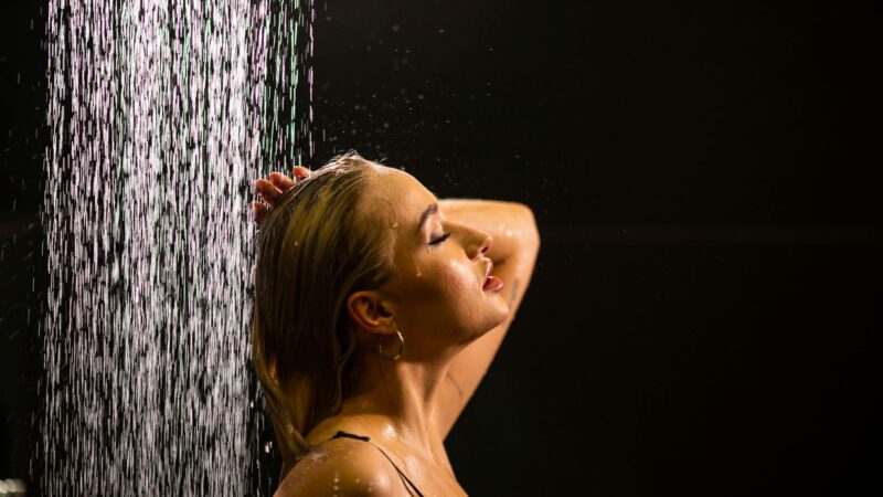 Miért érdemes hideg vízzel zárni a reggeli zuhanyzást?